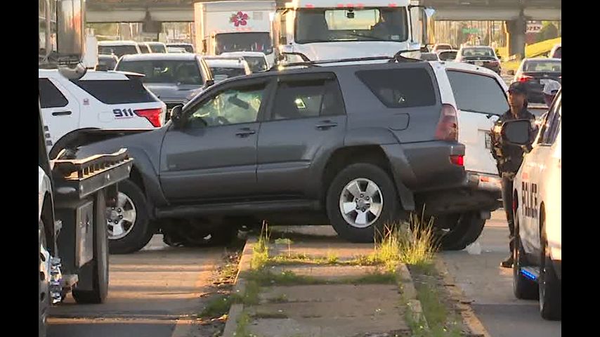 Bus, SUV crash on Airline Highway just north of Greenwell Springs