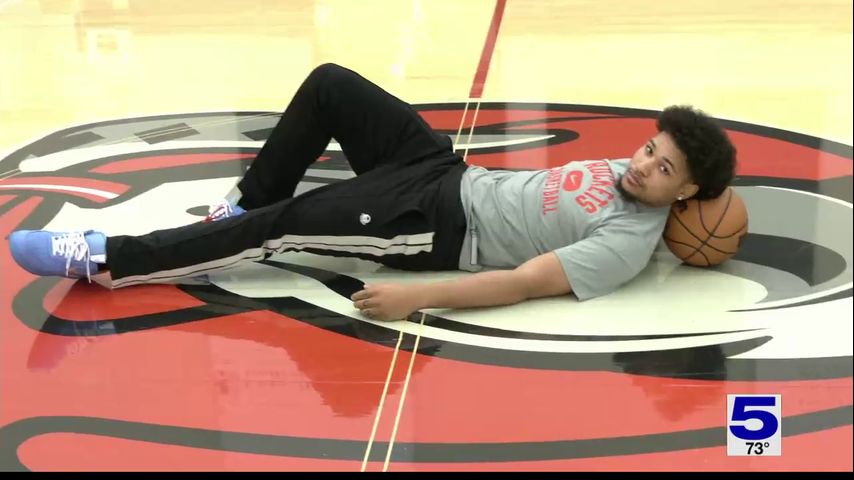 Rockets Two-Way Player Daishen Nix on the Rise