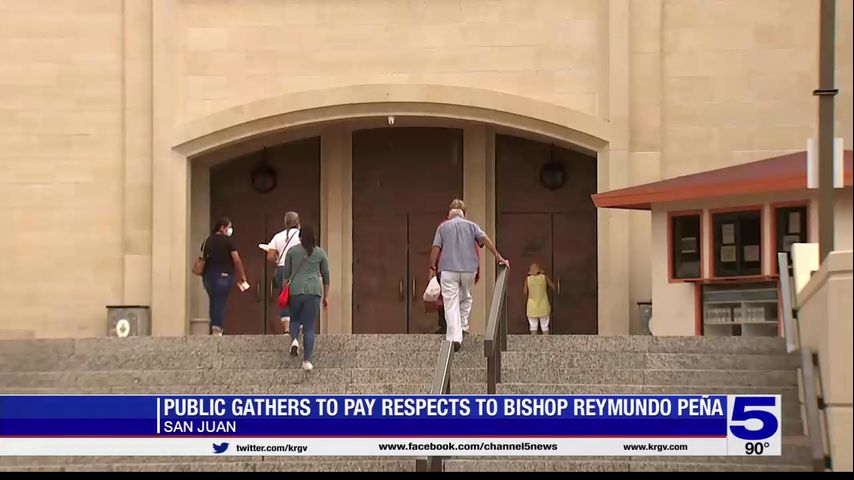 Community gathers to pay respects to Bishop Peña