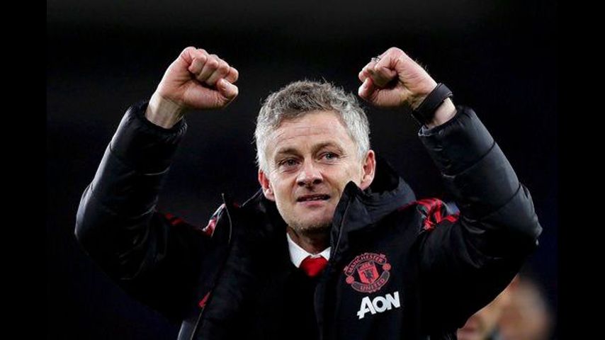 Solskjaer tells United players to enjoy Old Trafford