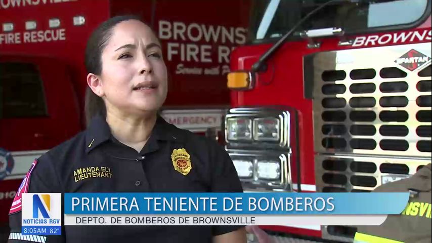 Presentan a la primera teniente del Departamento de Bomberos de Brownsville