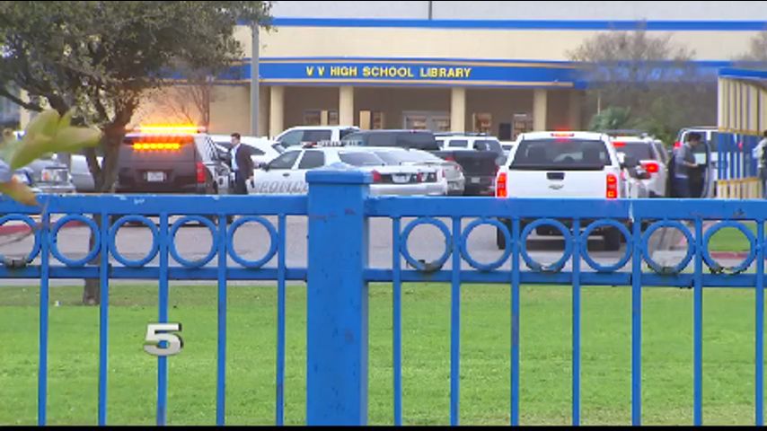 Preparatorias Locales Aumentan Seguridad 