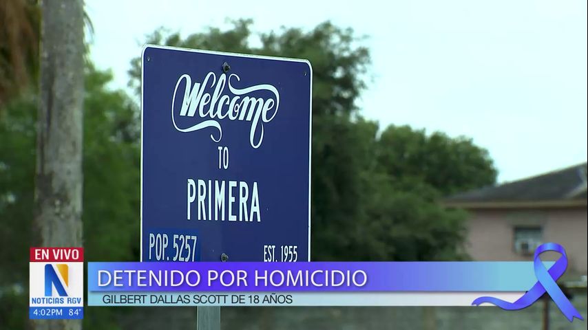 Adolescente bajo custodia después de matar a su madre y apuñalar a su padre en Primera, Texas.