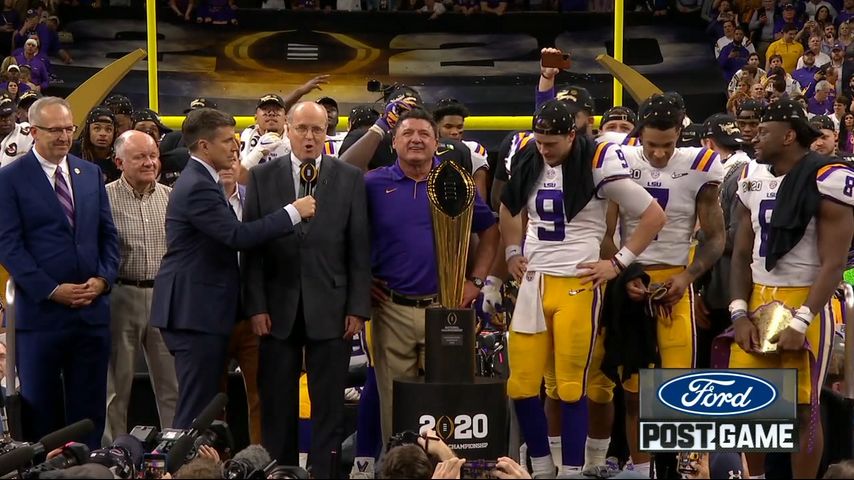 LSU in NFL: Joe Burrow signs autographs, takes pictures with fans