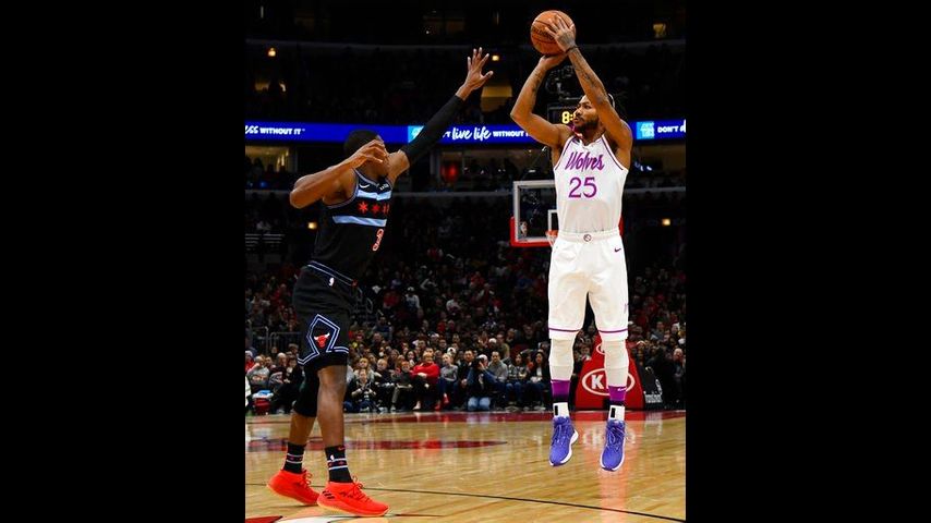 Rose returns to Chicago, leads T-Wolves over Bulls 119-94