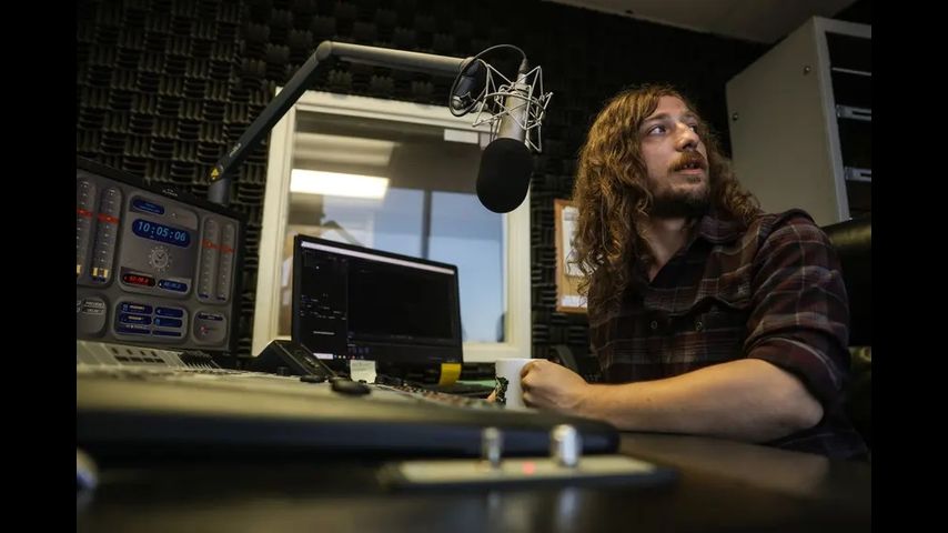 “This is going to be hard”: Texas public radio stations fighting to stay on the air after budget cuts