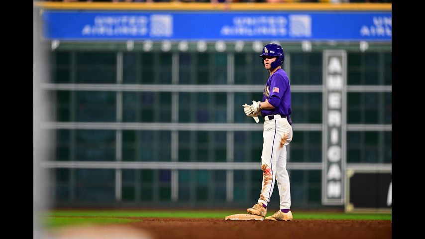 Ib Cataract Donau No. 7 LSU baseball falls to No. 1 Texas at the Shriners Classic