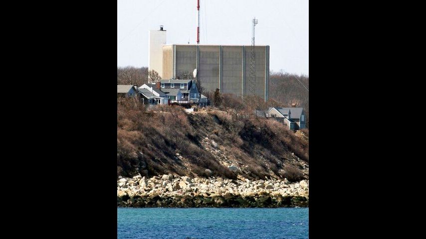 Risks, rewards accompany speedier cleanup of closed nukes
