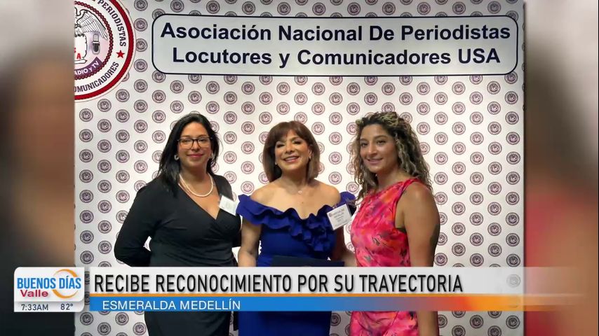 Premian a Esmeralda Medellín por su trayectoria periodística