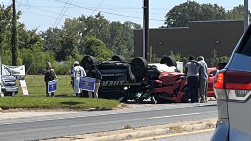 Sheriff's deputy taken to hospital after SUV flipped along Airline Highway