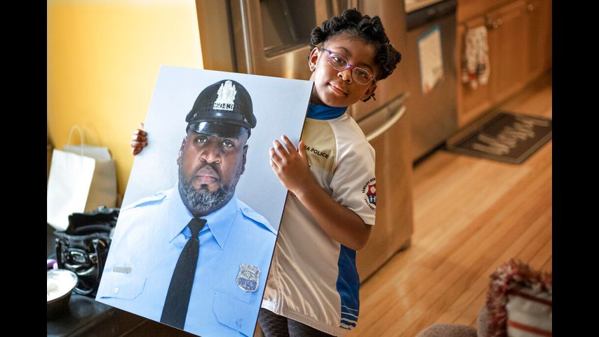 First responders nationwide resist COVID vaccine mandates