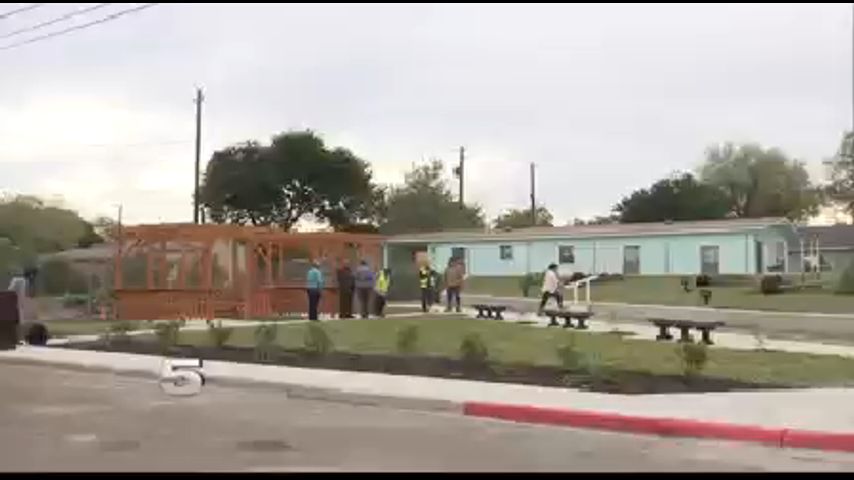 Nuevo Parque de Brownsville Rinde Honor a 3 Niños Asesinados en 2003