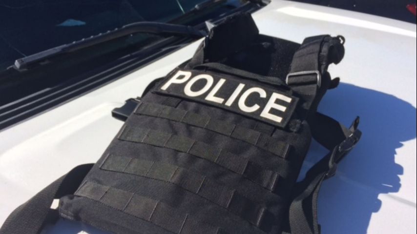 AR-15, tactical vest stolen in smash-and-grab of police car