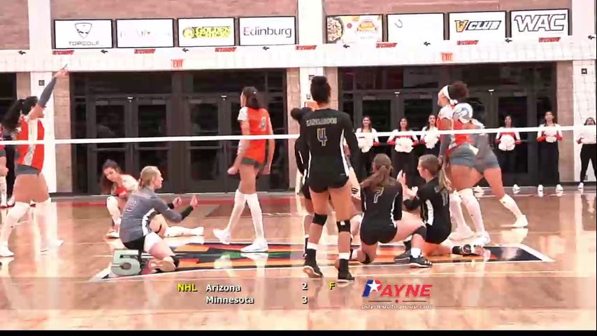 UMKC Sweeps UTRGV At Fieldhouse