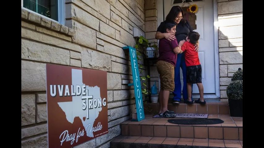 After the Robb Elementary shooting, some Uvalde parents are choosing private or online education