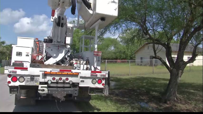 Company Gains Access to Restore Power for Progreso Neighborhood after Denied by Landowner