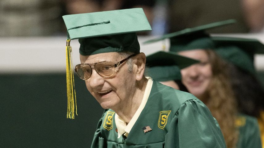 85-year-old Marine graduates from Southeastern, receives standing ...