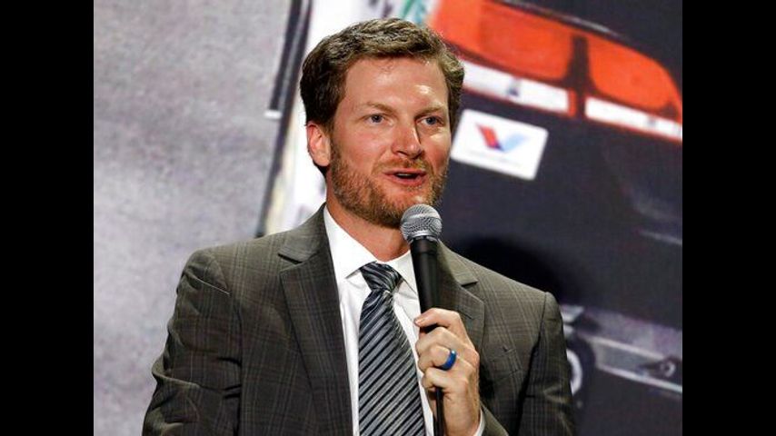 Earnhardt Jr. added to NBC Sports' Kentucky Derby team