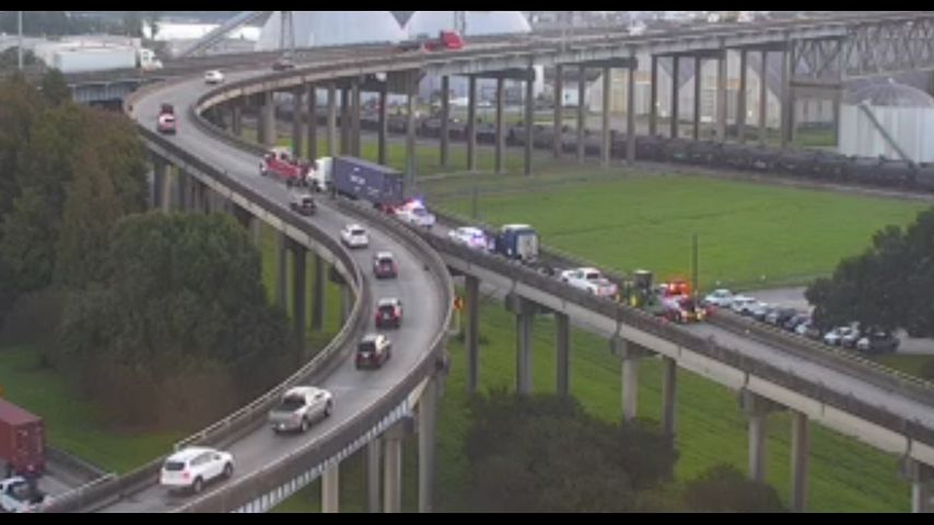 TEAM 2 TRAFFIC: Entrance ramp from La. 1 North in Port Allen to I-10 ...