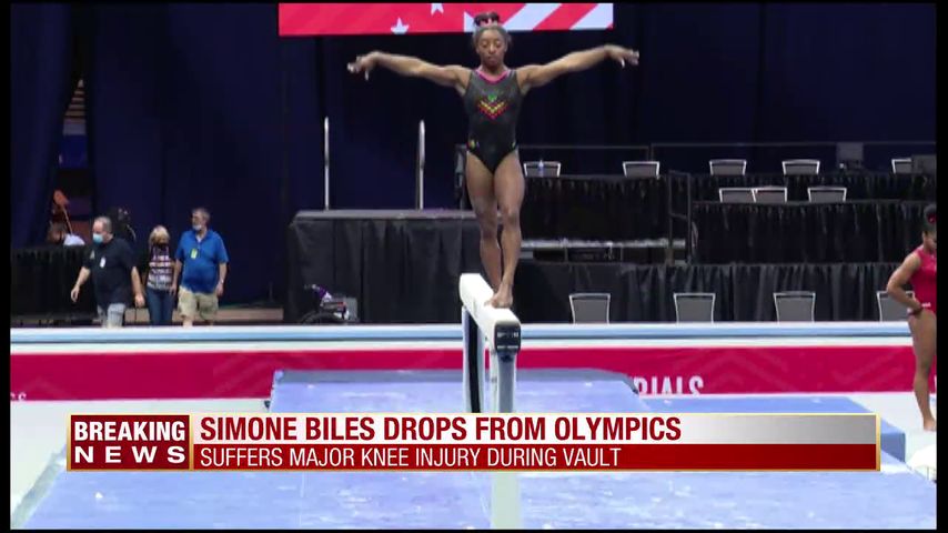 Simone Biles Suffers Knee Injury, Is Pulled From Gymnastics Team Finals ...