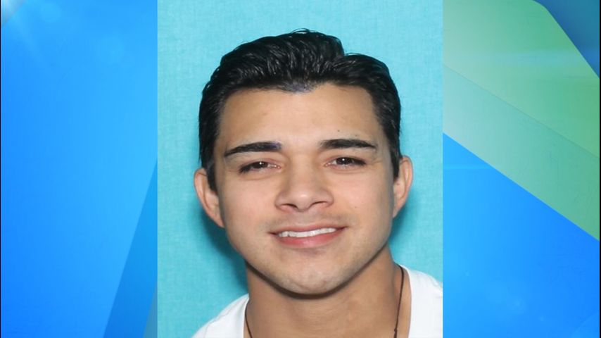 Policía de McAllen busca a un sospechoso por robo de vehículo